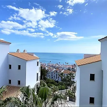 Prestigious With Seaview In Διαμέρισμα