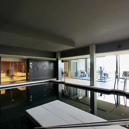 Prestigious With Seaview In Διαμέρισμα *