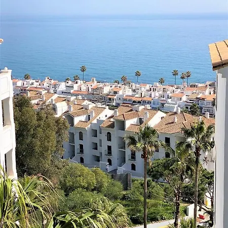 Prestigious With Seaview In Manilva